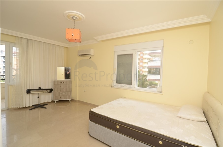 شقة 3 غرف وصالة للبيع في محمودلار - مفروشة وقريبة من البحر - الانيا 