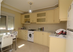 شقة 3 غرف وصالة للبيع في محمودلار - مفروشة وقريبة من البحر - الانيا 