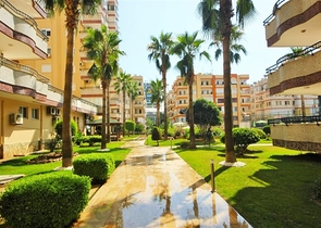 شقة 3 غرف وصالة للبيع في محمودلار - مفروشة وقريبة من البحر - الانيا 