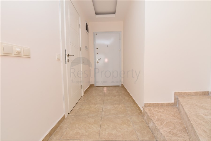 اطلالة على قلعة الانيا -دوبلكس 3 غرف وصالة -مركز الانيا 