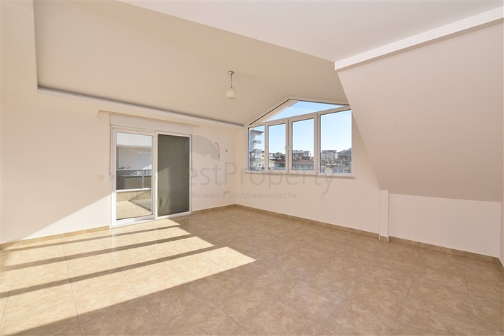 اطلالة على قلعة الانيا -دوبلكس 3 غرف وصالة -مركز الانيا 