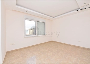 اطلالة على قلعة الانيا -دوبلكس 3 غرف وصالة -مركز الانيا 