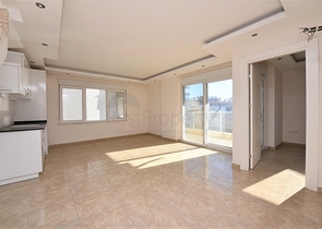 اطلالة على قلعة الانيا -دوبلكس 3 غرف وصالة -مركز الانيا 