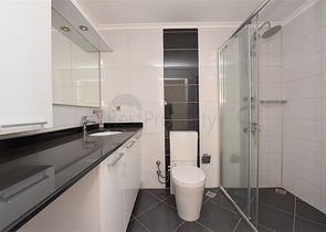 اطلالة على قلعة الانيا -دوبلكس 3 غرف وصالة -مركز الانيا 