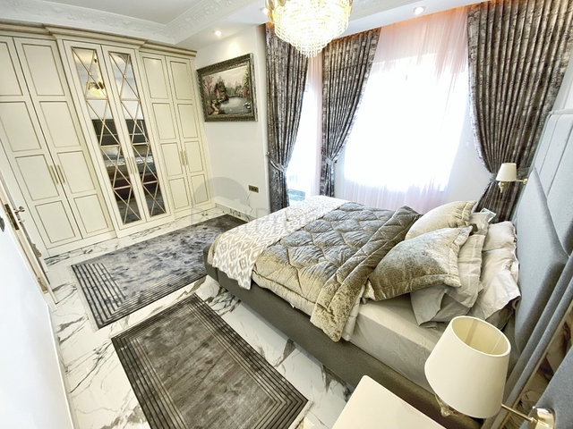 عقارات فاخرة في الانيا - دوبلكس 4 غرف وصالة - ضمن مجمع 5 نجوم -محمودلار / الانيا 