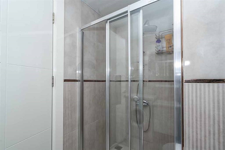 شقق في اوبا - غرفة وصالة مفروشة -ضمن مجمع انيق - الانيا 