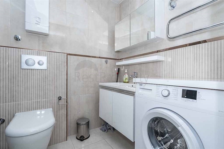 شقق في اوبا - غرفة وصالة مفروشة -ضمن مجمع انيق - الانيا 