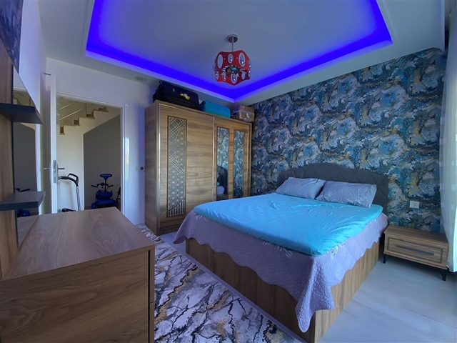 دوبلكس باطلالة رائعة - 3 غرف وصالة مفروشة -في افسلار / الانيا 