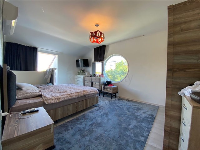 دوبلكس باطلالة رائعة - 3 غرف وصالة مفروشة -في افسلار / الانيا 