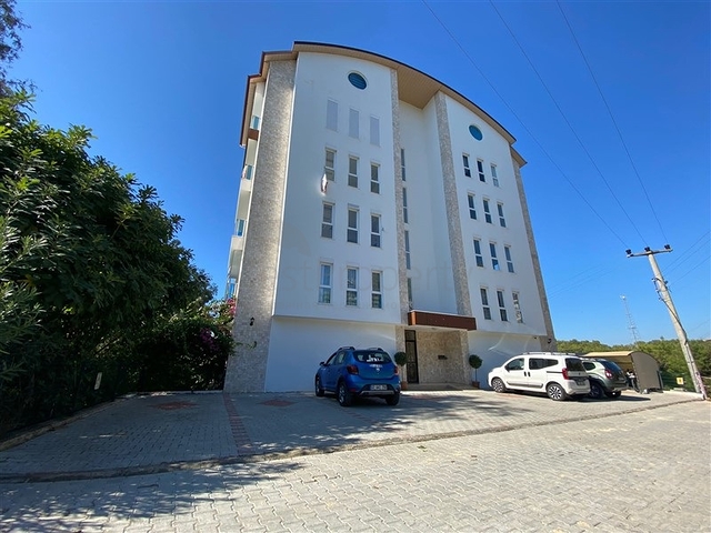 دوبلكس باطلالة رائعة - 3 غرف وصالة مفروشة -في افسلار / الانيا 