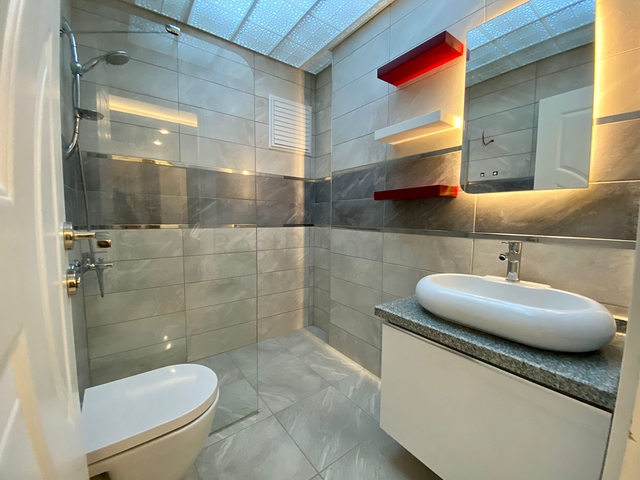 اطلالة بحر - دوبلكس فاخرة 2 غرفة وصالة -في محمودلار / الانيا 