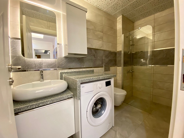 اطلالة بحر - دوبلكس فاخرة 2 غرفة وصالة -في محمودلار / الانيا 