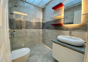 اطلالة بحر - دوبلكس فاخرة 2 غرفة وصالة -في محمودلار / الانيا 