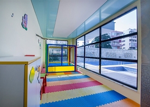 اطلالة بحر - دوبلكس فاخرة 2 غرفة وصالة -في محمودلار / الانيا 