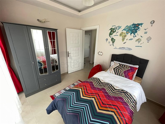 شقة غرفتين وصالة للبيع في الانيا - مفروشة وضمن مجمع سكني - محمودلار / الانيا 