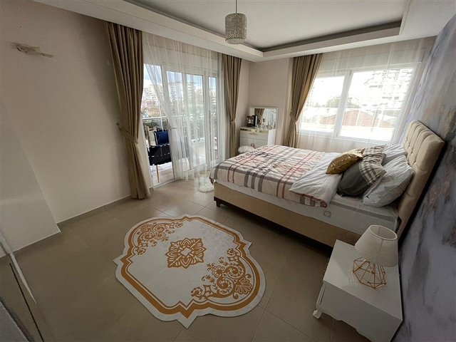 شقة غرفتين وصالة للبيع في الانيا - مفروشة وضمن مجمع سكني - محمودلار / الانيا 