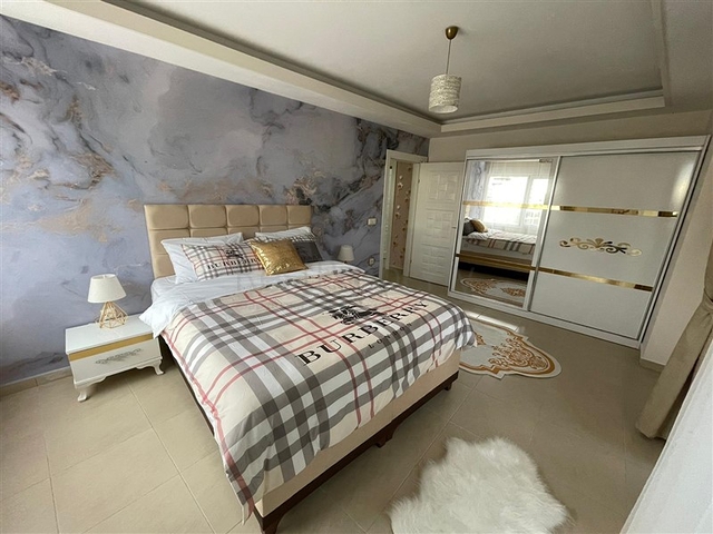 شقة غرفتين وصالة للبيع في الانيا - مفروشة وضمن مجمع سكني - محمودلار / الانيا 