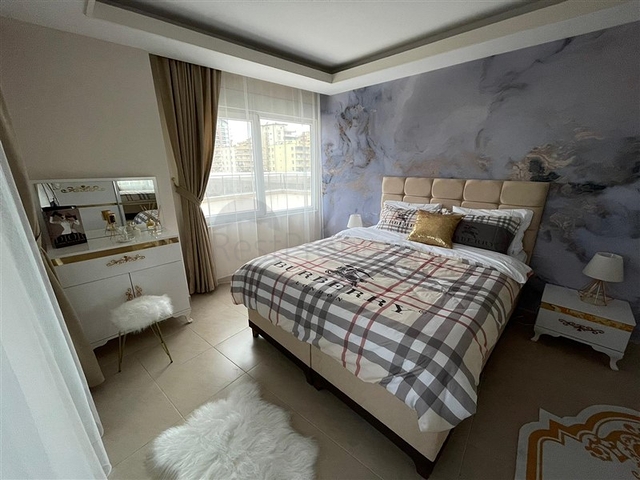 شقة غرفتين وصالة للبيع في الانيا - مفروشة وضمن مجمع سكني - محمودلار / الانيا 