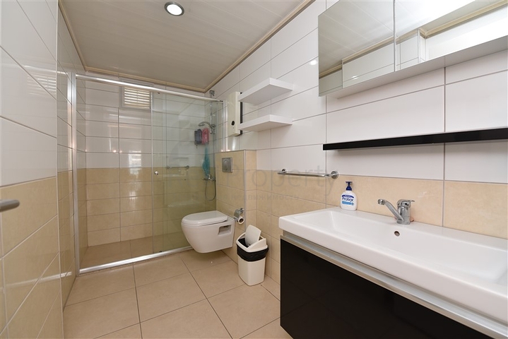 شقة ضمن مجمع فاخر في الانيا - خلف مول الانيوم -غرفة وصالة - جيكجلي / الانيا 