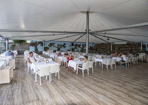 شقة ضمن مجمع فاخر في الانيا - خلف مول الانيوم -غرفة وصالة - جيكجلي / الانيا 