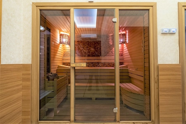 شقق في مركز الانيا - غرفة وصالة ضمن مجمع فاخر . 