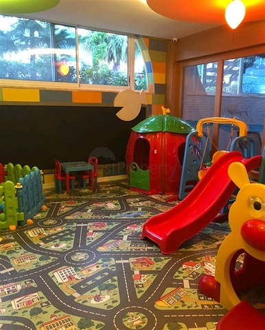 شقق في مركز الانيا - غرفة وصالة ضمن مجمع فاخر . 