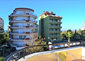 اطلالة بحر - شقة 3 غرف وصالة في محمودلار / الانيا 