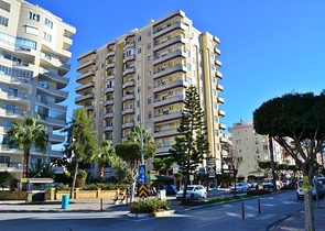 اطلالة بحر - شقة 3 غرف وصالة في محمودلار / الانيا 