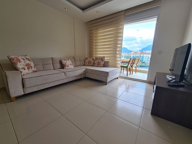 مجمع فاخر -شقة غرفة وصالة مفروشة -في اوبا / الانيا 