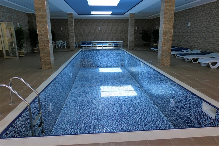 مجمع فاخر -شقة غرفة وصالة مفروشة -في اوبا / الانيا 