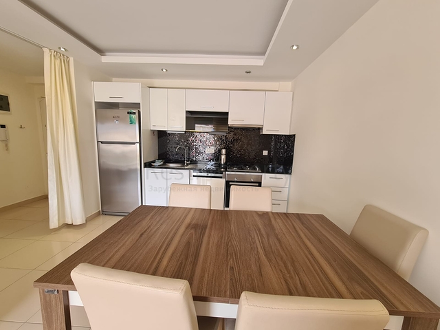 مجمع فاخر -شقة غرفة وصالة مفروشة -في اوبا / الانيا 