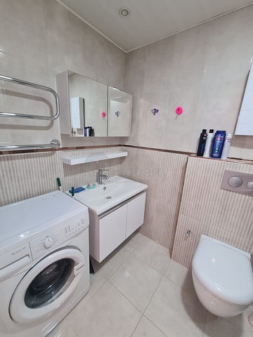 مجمع فاخر -شقة غرفة وصالة مفروشة -في اوبا / الانيا 