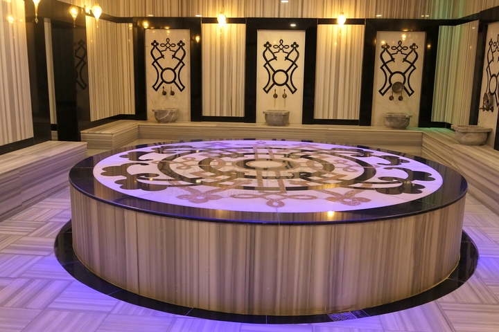 مجمع فاخر -شقة غرفة وصالة مفروشة -في اوبا / الانيا 