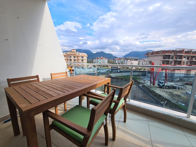 مجمع فاخر -شقة غرفة وصالة مفروشة -في اوبا / الانيا 