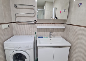 مجمع فاخر -شقة غرفة وصالة مفروشة -في اوبا / الانيا 