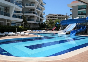 مجمع فاخر -شقة غرفة وصالة مفروشة -في اوبا / الانيا 