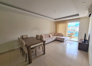 مجمع فاخر -شقة غرفة وصالة مفروشة -في اوبا / الانيا 