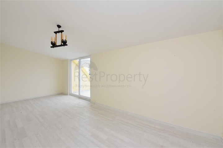 دوبلكس بسعر مناسب - 3 غرف وصالة -في افسلار / الانيا 