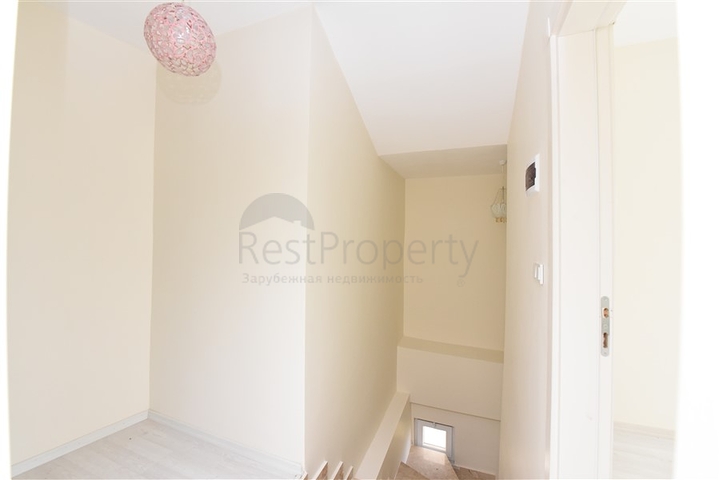 دوبلكس بسعر مناسب - 3 غرف وصالة -في افسلار / الانيا 