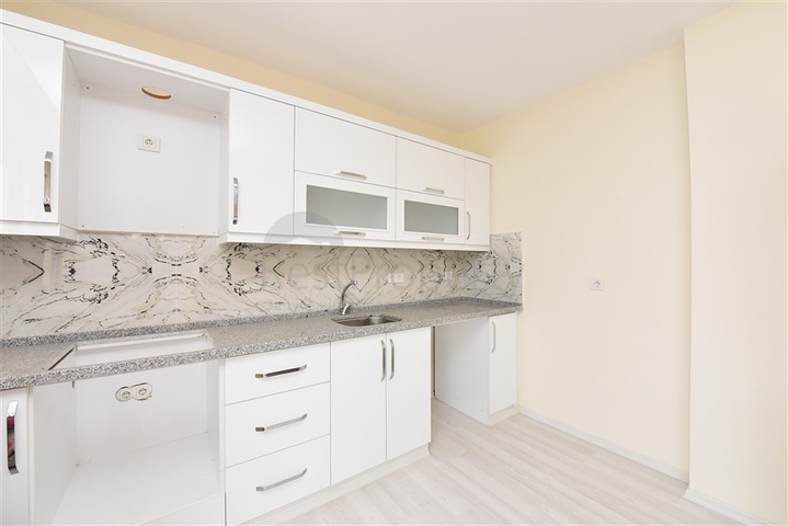 دوبلكس بسعر مناسب - 3 غرف وصالة -في افسلار / الانيا 