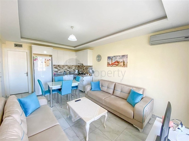 اطلالة بحر وقلعة -شقة غرفة وصالة مفروشة -في محمودلار / الانيا 