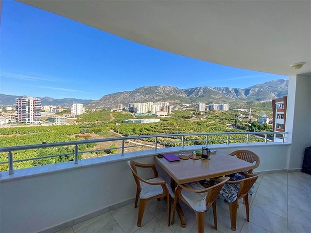 اطلالة بحر وقلعة -شقة غرفة وصالة مفروشة -في محمودلار / الانيا 