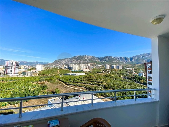 اطلالة بحر وقلعة -شقة غرفة وصالة مفروشة -في محمودلار / الانيا 