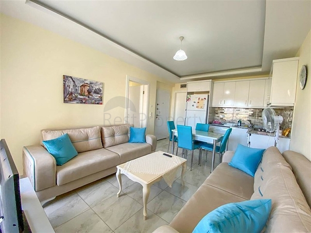 اطلالة بحر وقلعة -شقة غرفة وصالة مفروشة -في محمودلار / الانيا 