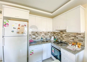 اطلالة بحر وقلعة -شقة غرفة وصالة مفروشة -في محمودلار / الانيا 