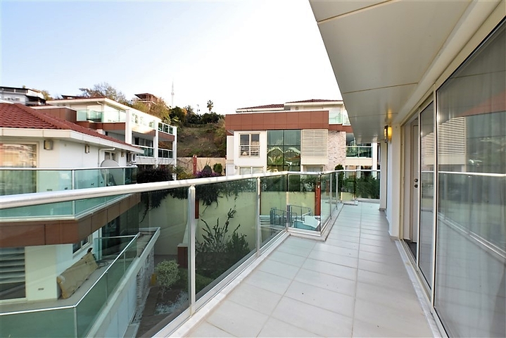 دوبلكس فاخرة -ضمن مجمع انيق في كارجيجاك / الانيا 