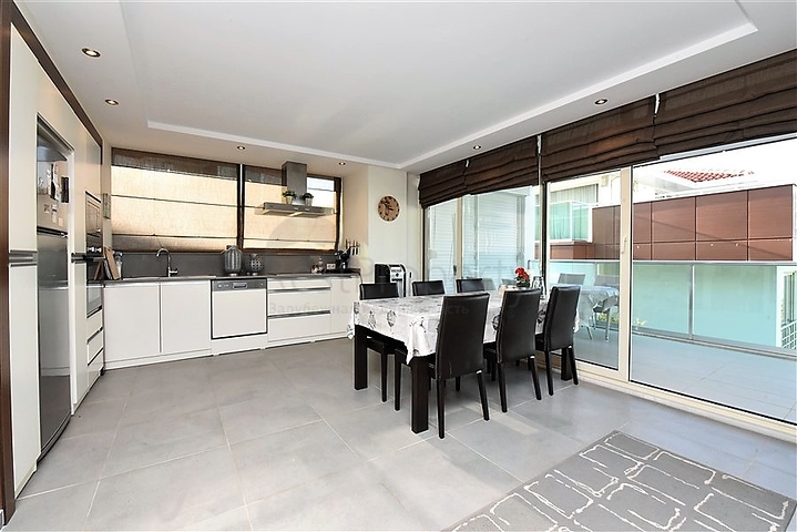 دوبلكس فاخرة -ضمن مجمع انيق في كارجيجاك / الانيا 