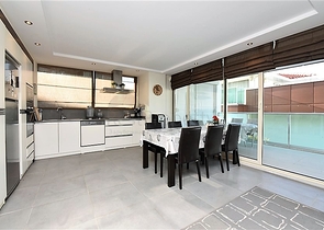 دوبلكس فاخرة -ضمن مجمع انيق في كارجيجاك / الانيا 