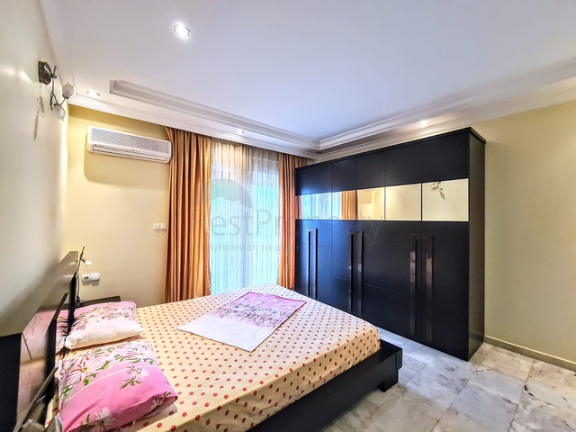 اطلالة مباشرة على البحر - شقة 2 غرفة وصالة مفروشة -في محمودلار / الانيا 