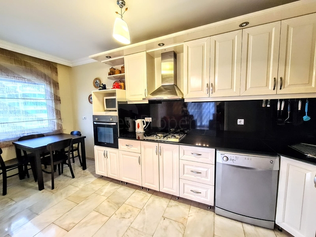 اطلالة مباشرة على البحر - شقة 2 غرفة وصالة مفروشة -في محمودلار / الانيا 